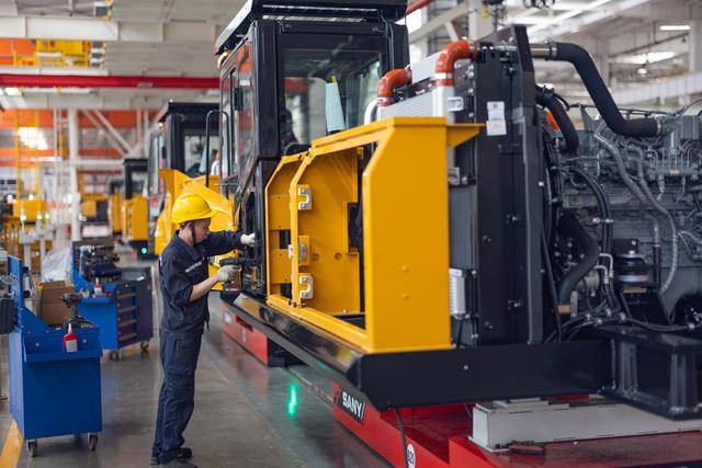 西部陸海新通道賦能機(jī)械設(shè)備產(chǎn)業(yè)高質(zhì)量發(fā)展:機(jī)械設(shè)備