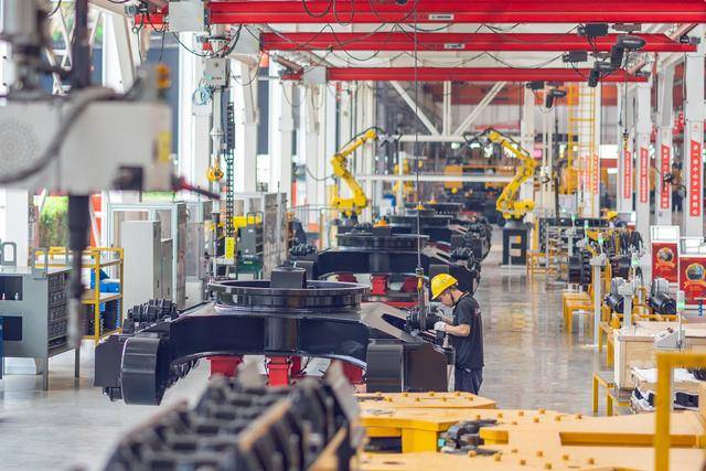 西部陸海新通道賦能機(jī)械設(shè)備產(chǎn)業(yè)高質(zhì)量發(fā)展:機(jī)械設(shè)備