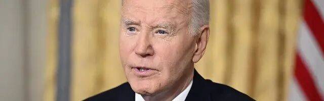 烏軍士兵喬裝成俄軍<strong></p>
<p>機(jī)械制造
</strong>，與俄士兵寒暄，隨后趁其不備將兩名俄軍殺，無(wú)人機(jī)拍下全過(guò)程:機(jī)械制造
