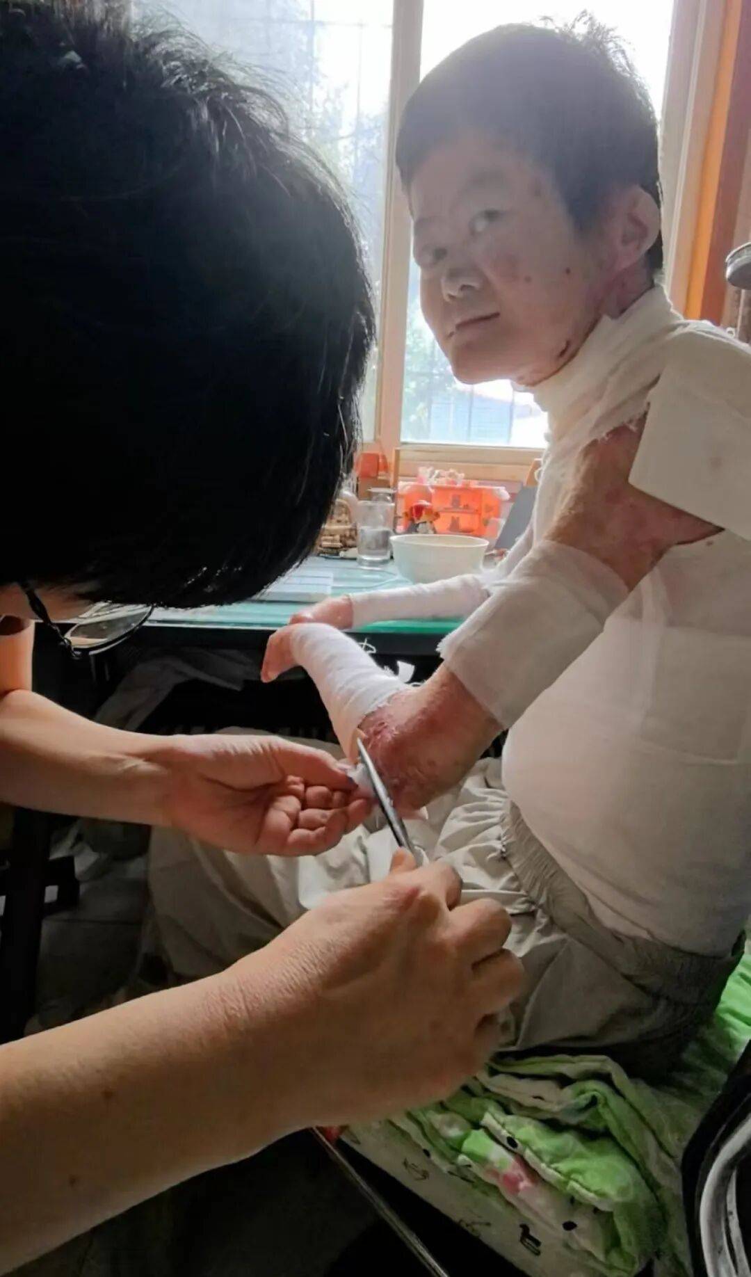 醫(yī)生斷言“活不過2歲”的鄭州罕見病女孩<strong></p>
<p>機(jī)械制造
</strong>，24歲“帶傷出征”，開啟西藏之行:機(jī)械制造
